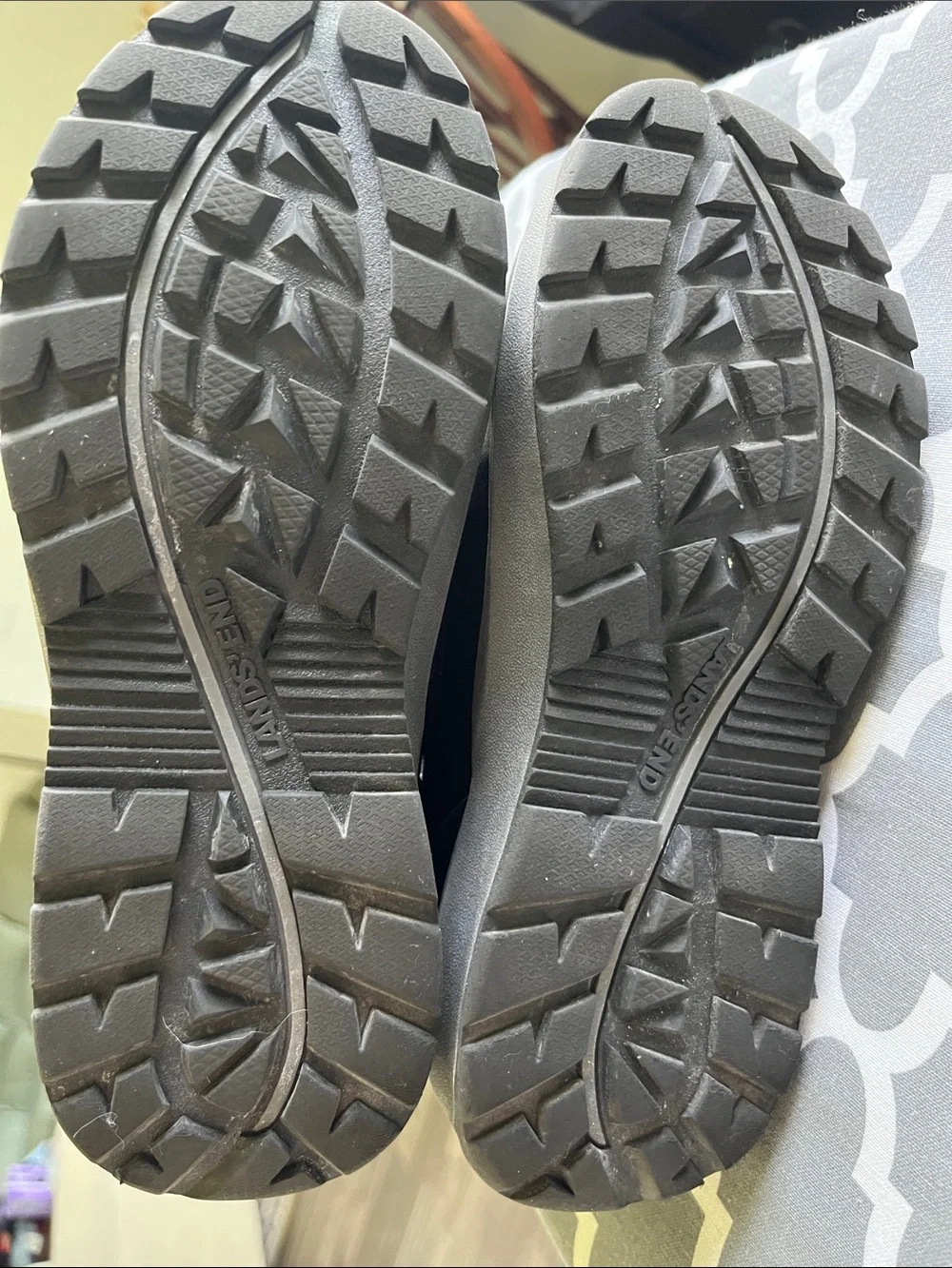 Lands’End Youth Size 2M Waterproof Winter Snow Boots Lace Up Toggle Closure.